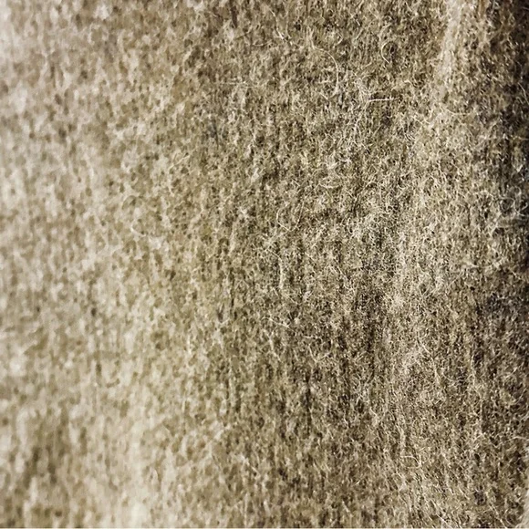 Madewell Cropped Alpaca Blend Deep Olive Green, Super Soft Preppy Sweater, L - Picture 10 of 10